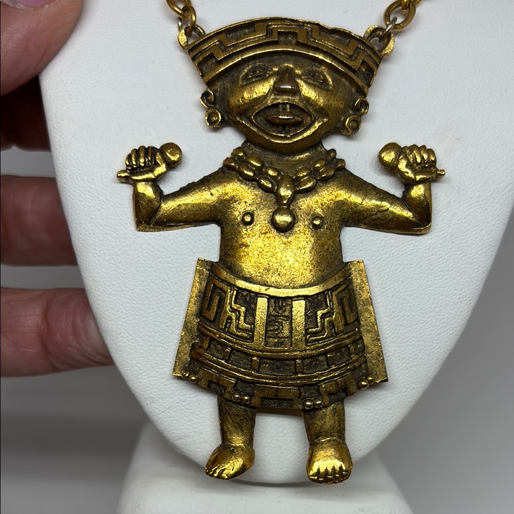 Incredible, Vintage Aztec themed necklace